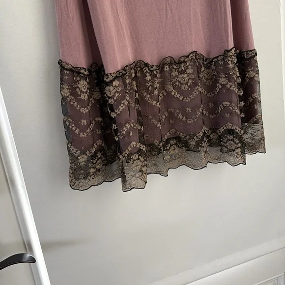 LOGO brand Sleeveless Lace Hem Top - Pink - Picture 3 of 5